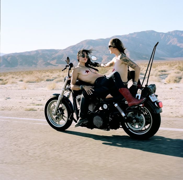 Girls on a motorcycle in Barquisimeto