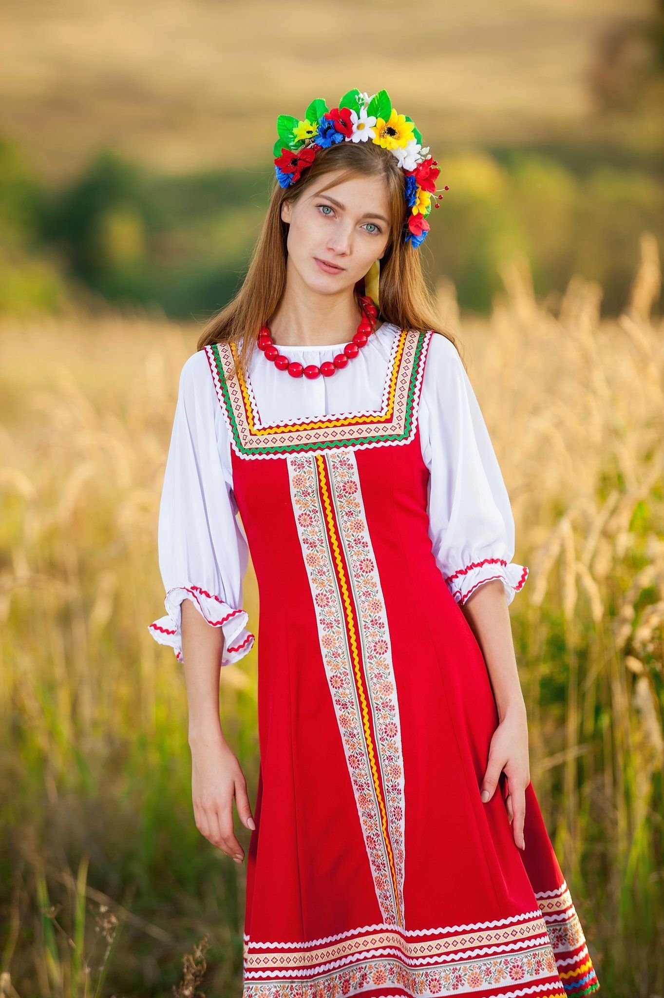 Women in Slavic costumes in Barquisimeto